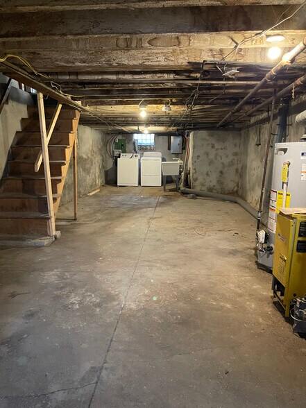 Building Photo - 5502 Crowson St