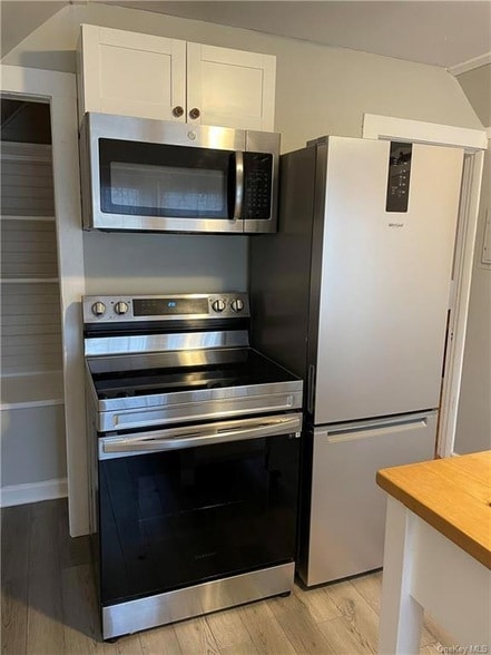 Building Photo - 21 Clinton Ave