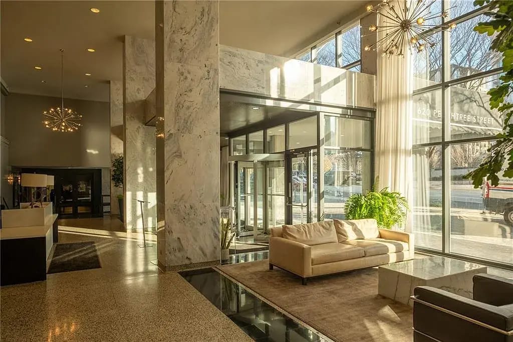 Lobby - 620 Peachtree St NE