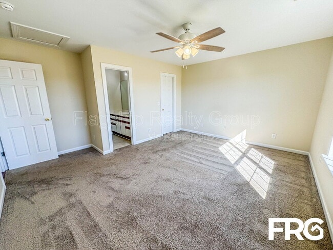 Building Photo - 5160 Deveron St