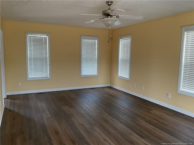 Building Photo - 8225 Hurrican Ln