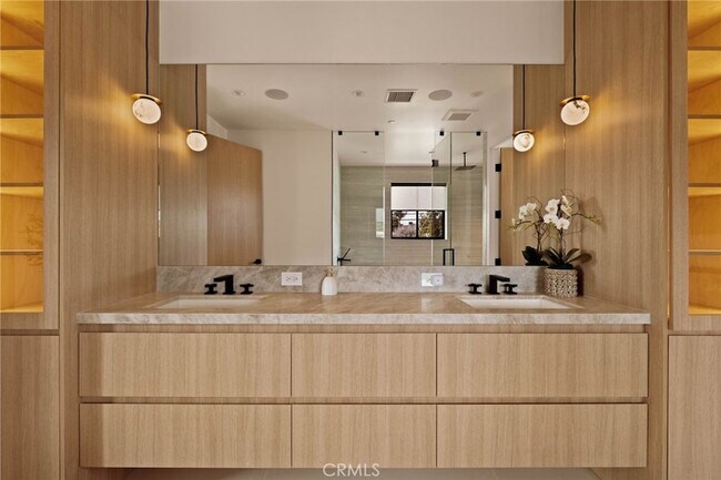 Building Photo - 3962 Alla Rd