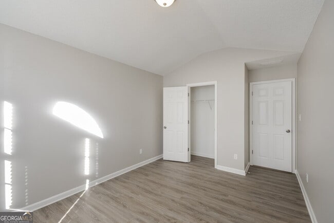 Building Photo - 5862 Amerson Ln