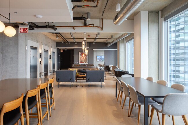 Building Photo - 60 E Randolph St