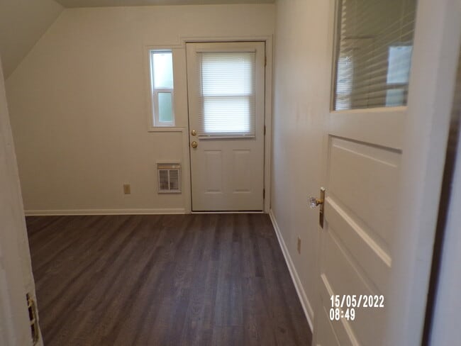 Building Photo - 4407 5th Ave NE