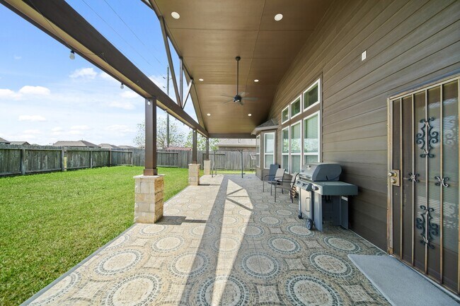 Building Photo - 15223 Paxton Landing Ln