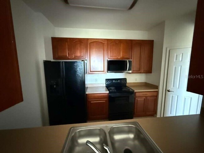 Building Photo - 2484 San Tecla St