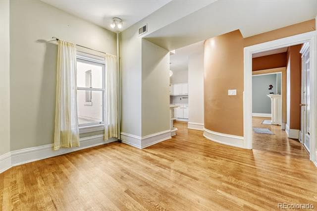 Building Photo - 836 E 17th Ave