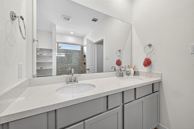 Building Photo - 9703 Arrigoni Creek Dr