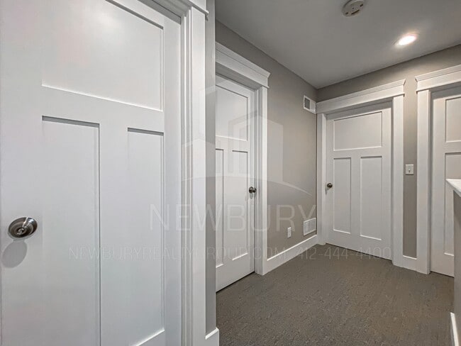 Building Photo - Be the First to Live in These Brand-New Luxury Homes — Now Pre-Leasing in Pittsburgh