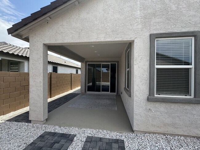 Building Photo - East Mesa New 4-bedroom