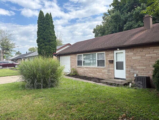 Building Photo - 636 Park Dr