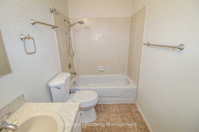 Building Photo - 12029 100th Ave NE