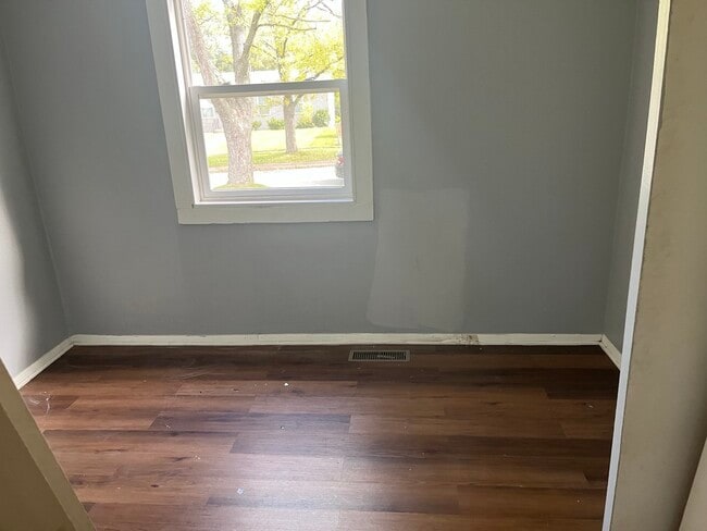 Building Photo - 22146 Yates Ave