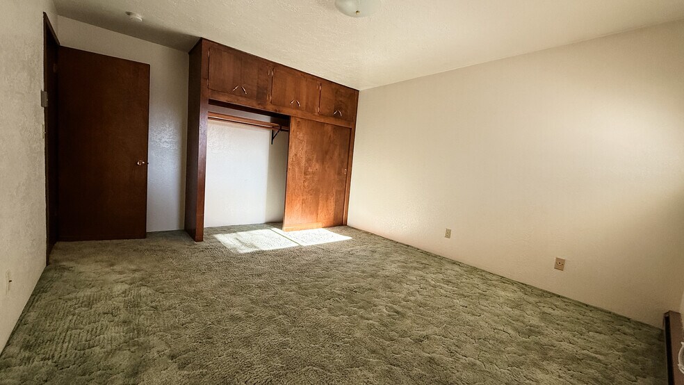 Bedroom - 620 Whitman St