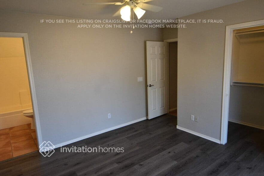Building Photo - 8542 W El Caminito Dr