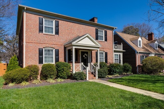 Building Photo - 4524 Fitzhugh Ave