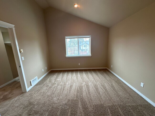 Building Photo - nov208