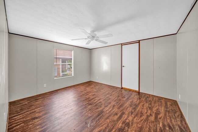Building Photo - 16693 E Forrestal St