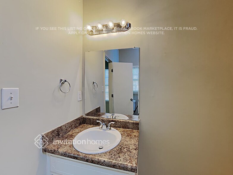 Building Photo - 1387 Williamsburg Ln