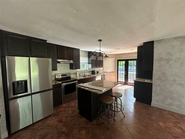 Building Photo - 12423 Woodlake Ln