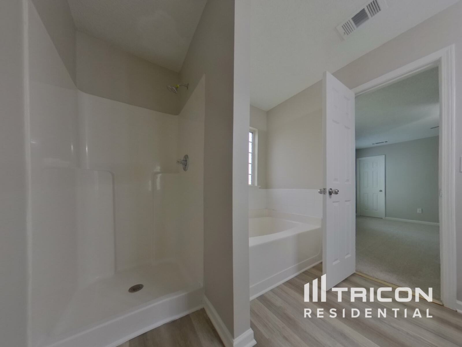 Building Photo - 3011 Summer Breeze Dr