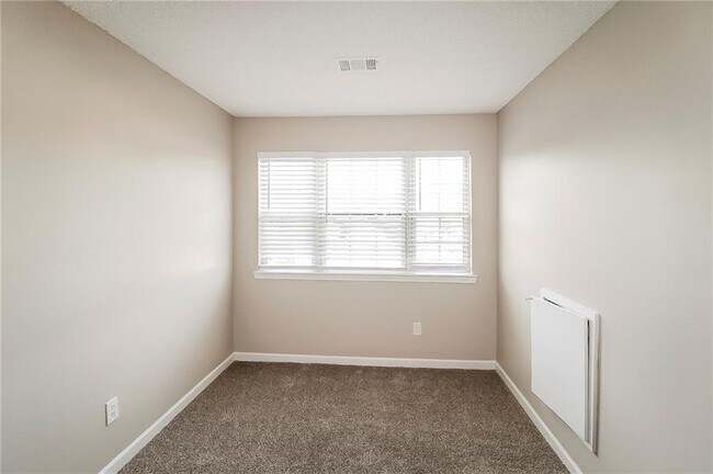 Building Photo - 4966 River Overlook Way