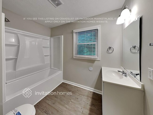 Building Photo - 2362 Springdale Cir SW