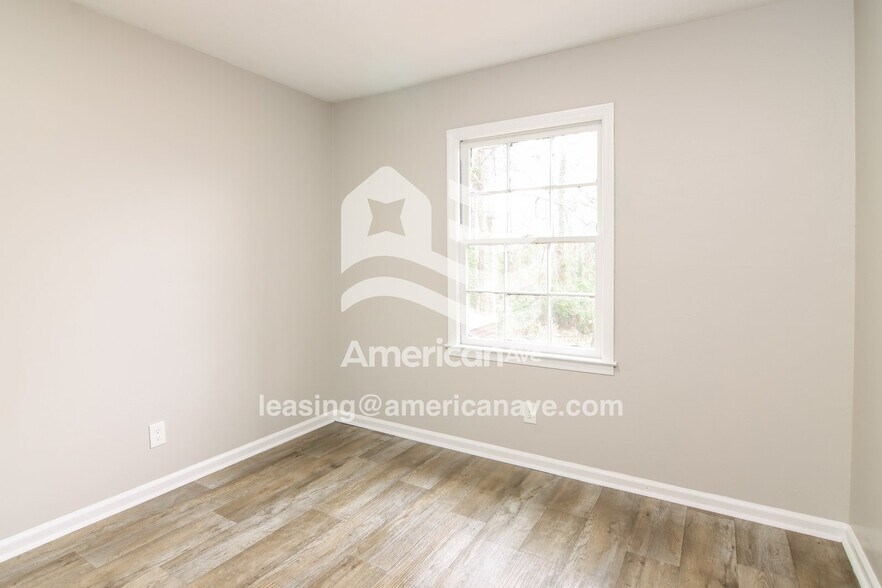 Building Photo - 4314 Aster Ave