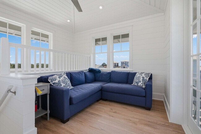 Building Photo - 419 Lakefront Dr