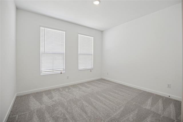 Building Photo - 10013 Warlander Dr