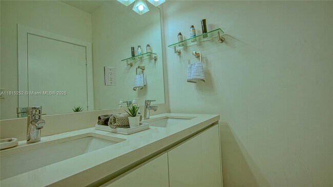 Building Photo - 10360 NW 68th Terrace