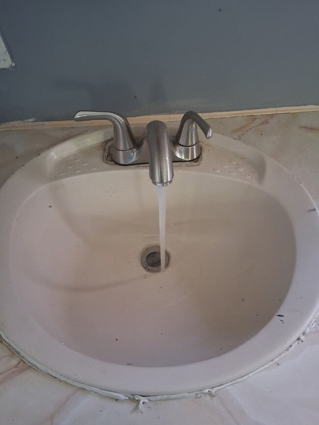 Building Photo - RENT or  Rent to Own Opportunity!