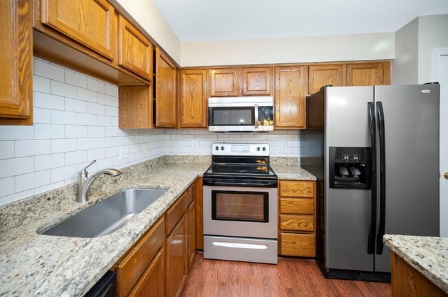 Building Photo - 9705 Becker Ct