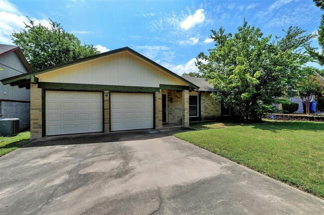 Building Photo - 10207 Rutland Village W