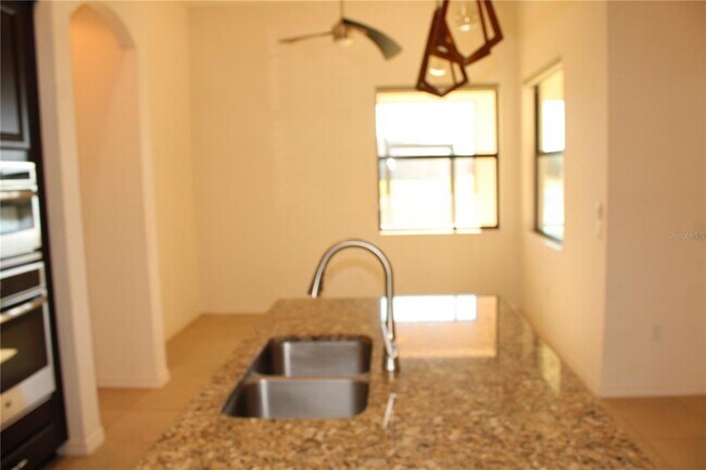 Building Photo - 629 Rosemary Cir