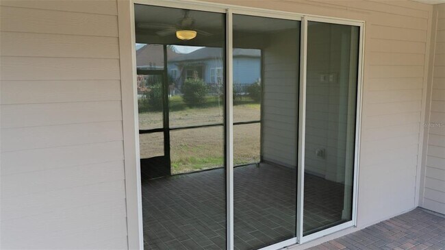 Building Photo - 4140 SE 13th Terrace