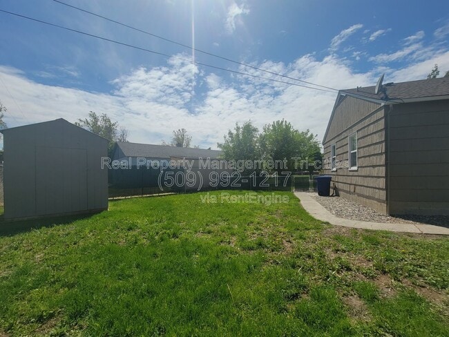 Building Photo - 312 Goethals Dr