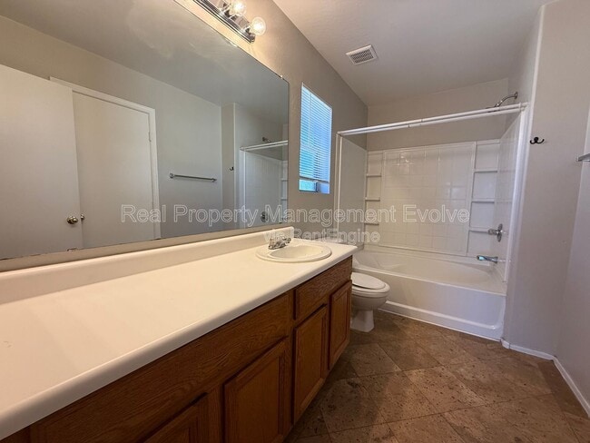 Building Photo - 7238 S 42nd Ln