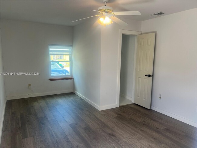 Building Photo - 11012 SW 162nd Terrace