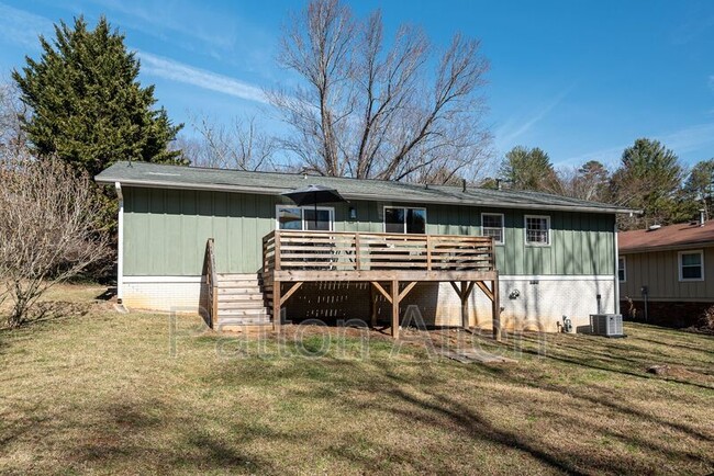 Building Photo - 7 Brookcliff Dr