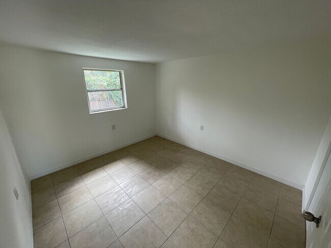 Building Photo - 5317 Avery Rd