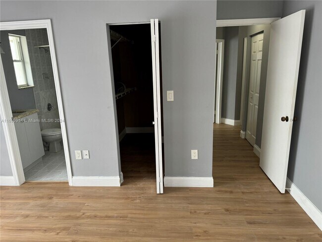 Building Photo - 7141 SW 129th Ave