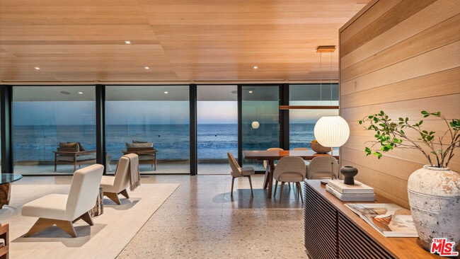 Building Photo - 31388 Broad Beach Rd