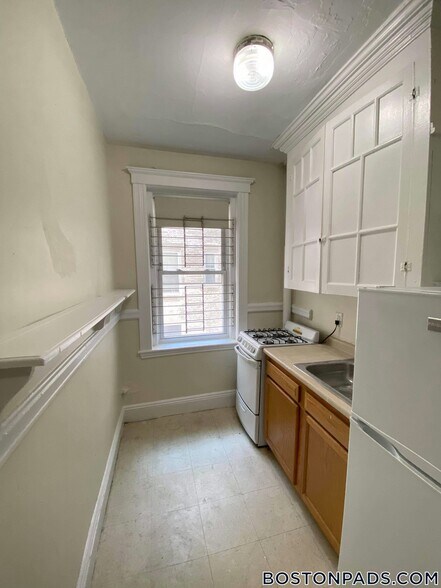 Building Photo - 9 Egremont Rd