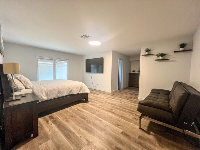 Building Photo - 11507 Willwood Dr