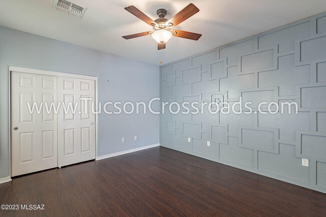 Building Photo - 1254 W Versilia Dr