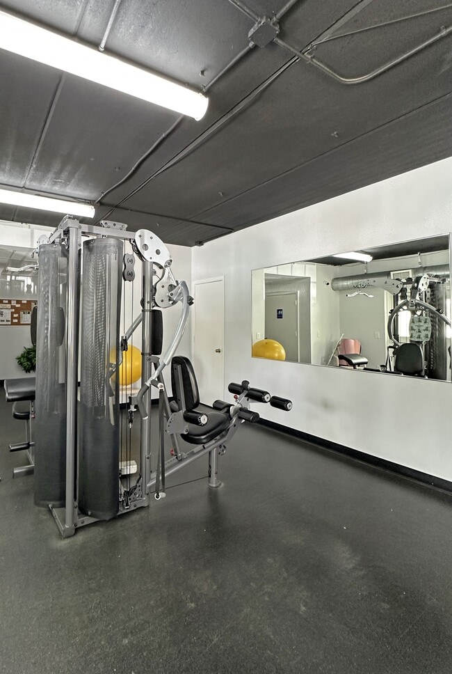 Building Photo - 2130 SE Wild Meadow Cir