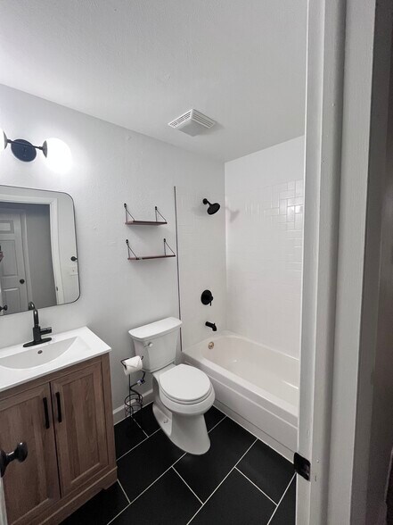 Building Photo - 3100 W 133rd Ave