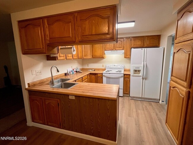 Building Photo - 940 Opalite Dr